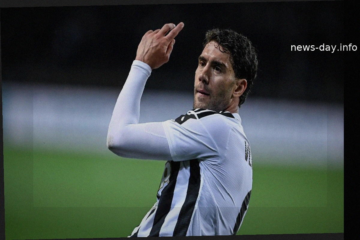 Vlahovic's Barcelona Interest?