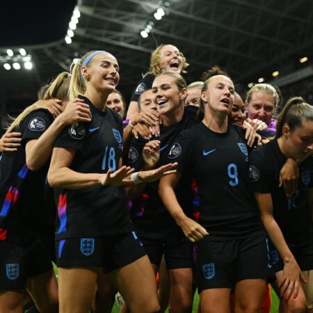England Stage Another Late Comeback to Reach Women’s Euro Finals; Spain and Germany Meet Wednesday in Semis