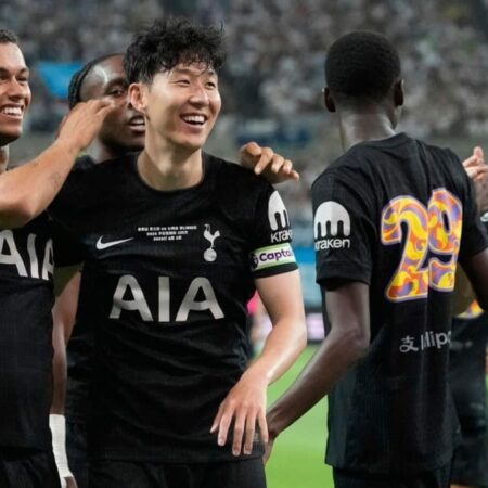Heung-min Son’s Emotional Goodbye to Tottenham: A Guard of Honor and a Legacy