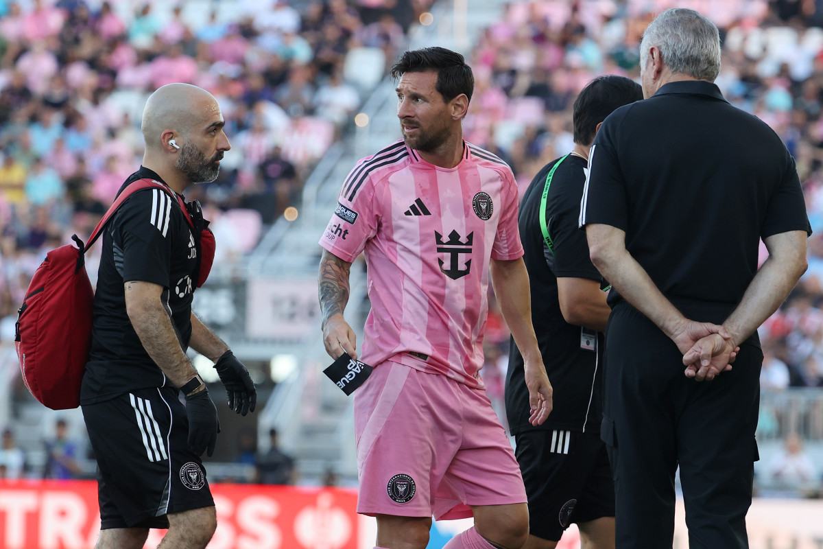 Preview Lionel Messi Injury: Inter Miami’s Star Forced Off in Leagues Cup Clash