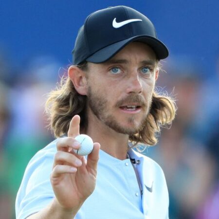 Долгожданная Победа Томми Флитвуда: Отклик Мирового Спорта