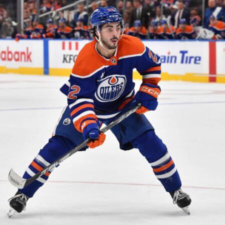 Howard and Savoie Aim to Inject Youthful Impact into Contending Oilers