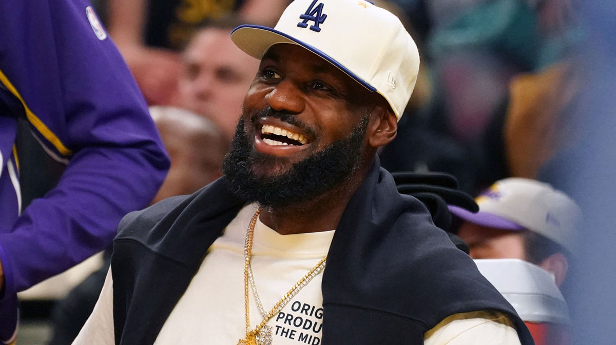 Preview Lakers Unfazed by LeBron James’ ‘Second Decision’ Marketing Stunt