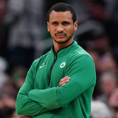 Joe Mazzulla Leads Celtics Coaches to Dominant 57-4 Victory Over Media