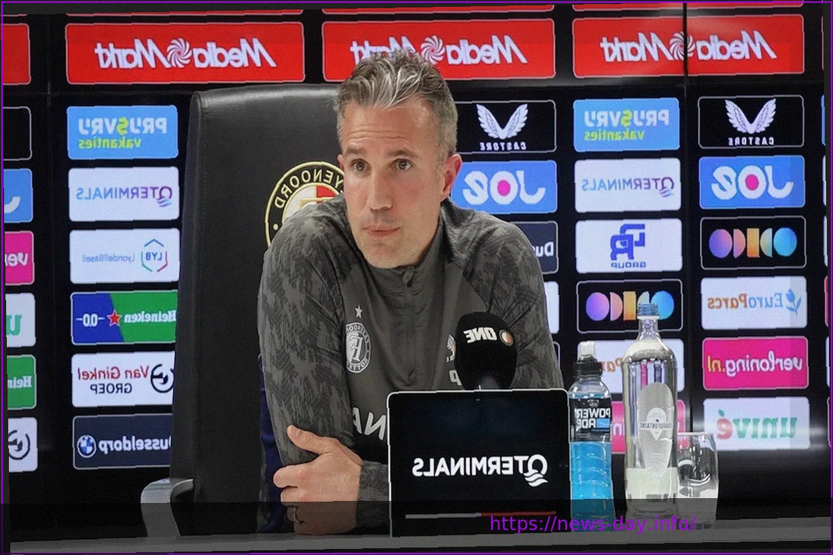 Preview Van Persie Confirms Raheem Sterling Fully Fit for De Klassieker