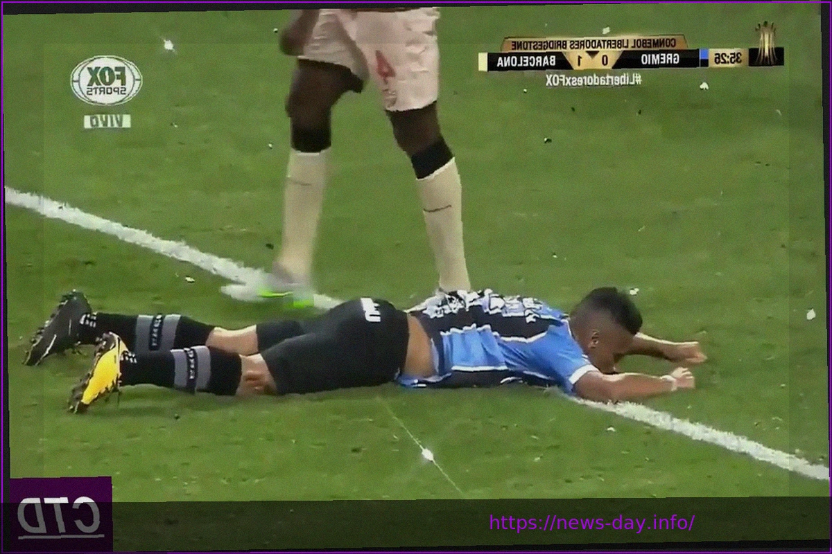Preview Grêmio Player Marlon Suffers Serious Ankle Injury During Vitória Match