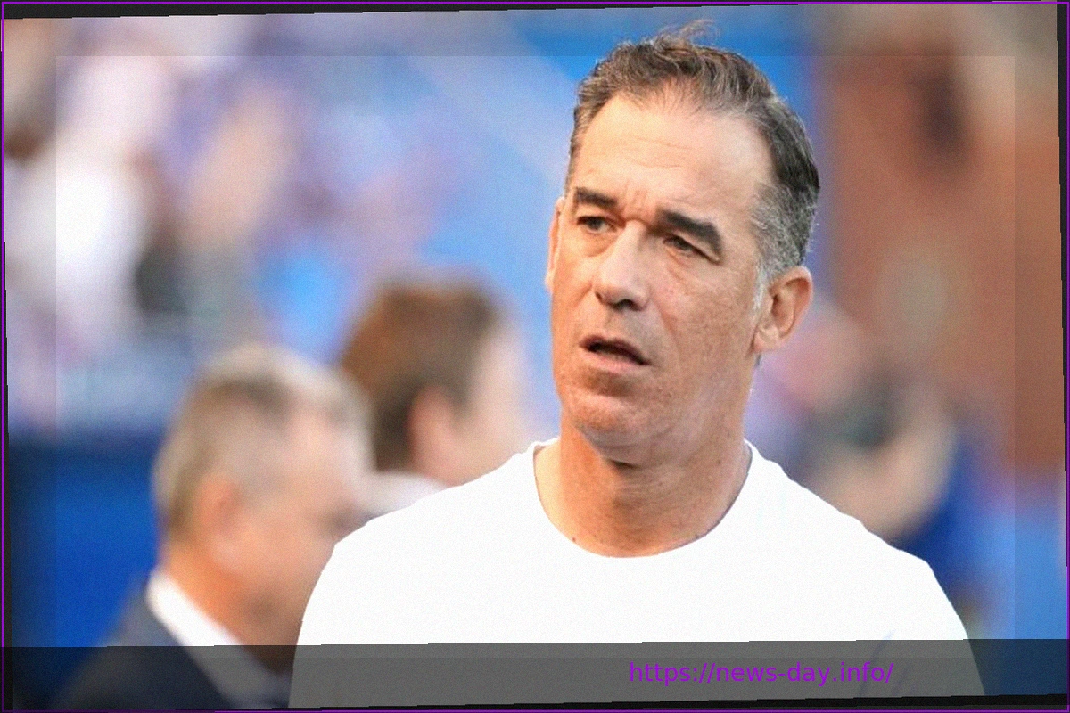 Preview Sevilla Appoints Luis Garcia Plaza as New Manager Amidst Relegation Threat