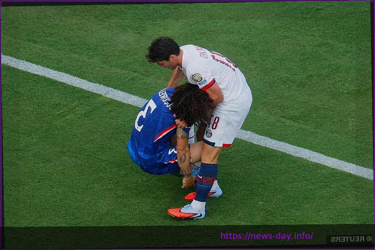 Preview VAR Issues Red Card for Hair Pulling Incident at Old Trafford