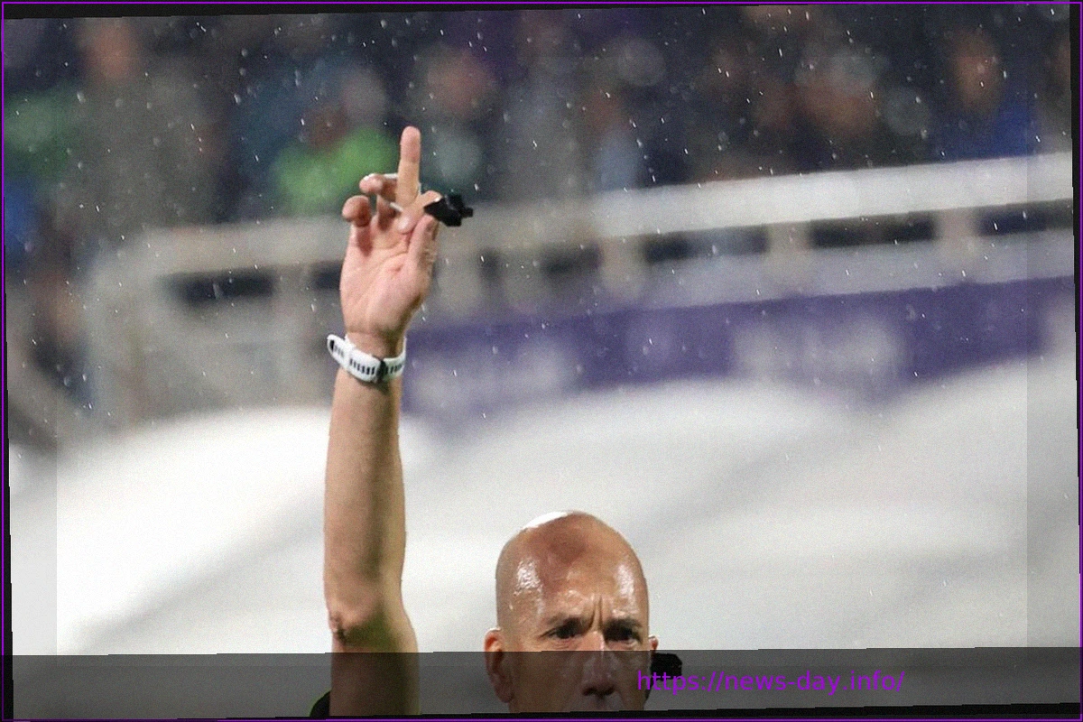 Preview VAR Confirms Fabbri’s Decision: No Penalty on Noslin, Yellow Card Justified