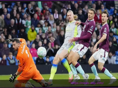 Манчестер Сити выходит на первое место в Премьер-лиге, а Бернли вылетает