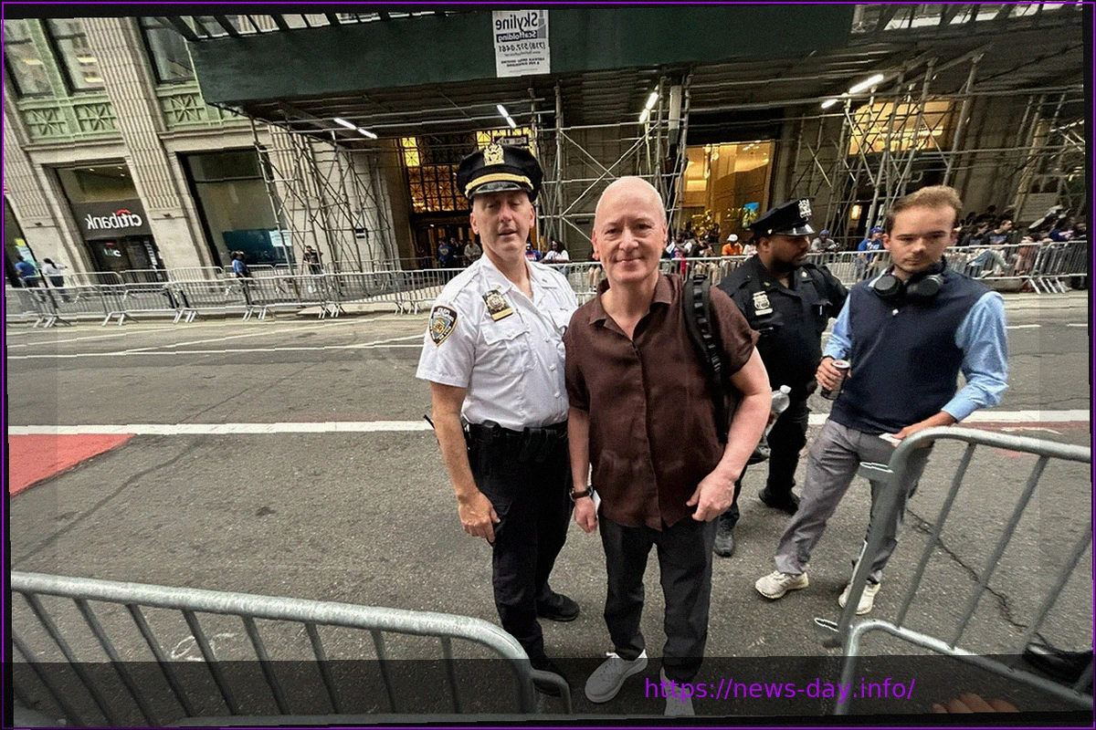 Preview Jim White Recounts Being ‘Flattened’ by Police at Knicks Parade